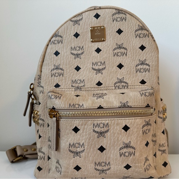 MCM STARK SIDE STUDS BACKPACK IN VISETOS - Picture 2 of 16